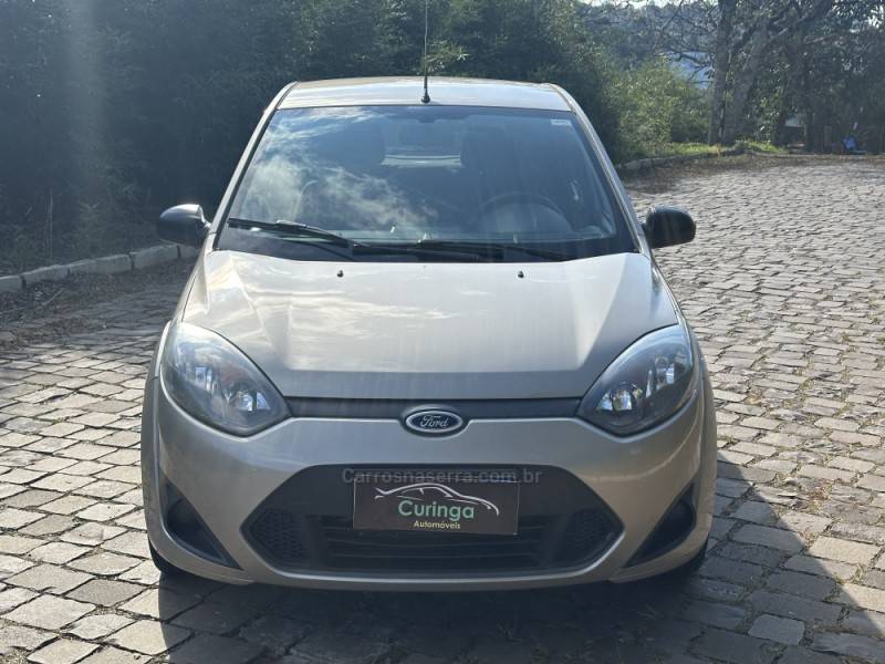 FORD - FIESTA - 2012/2013 - Prata - R$ 30.900,00