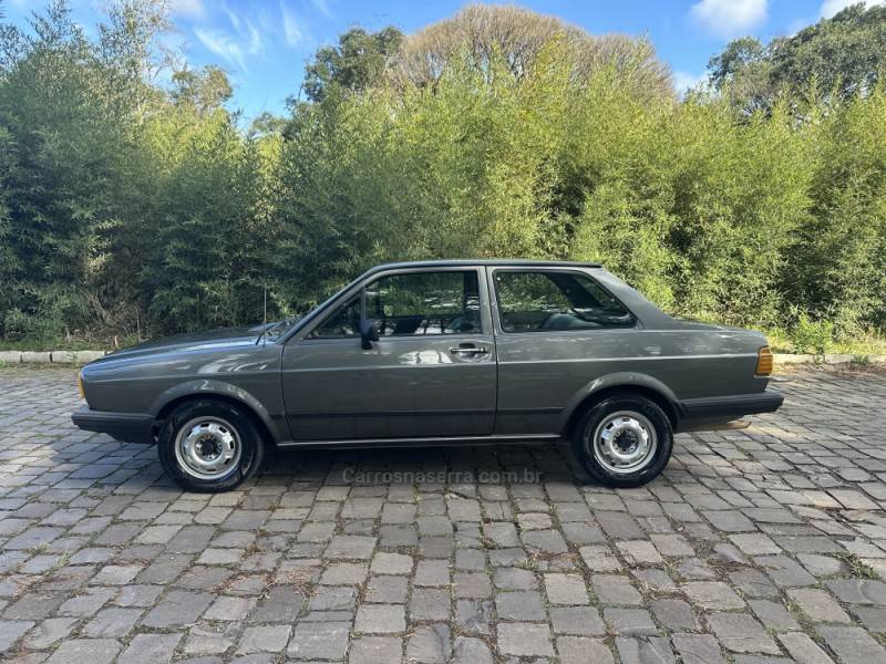 VOLKSWAGEN - VOYAGE - 1985/1985 - Cinza - R$ 24.900,00