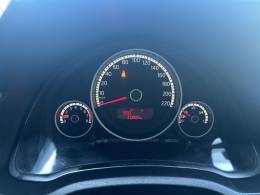 VOLKSWAGEN - UP - 2017/2017 - Branca - R$ 57.900,00