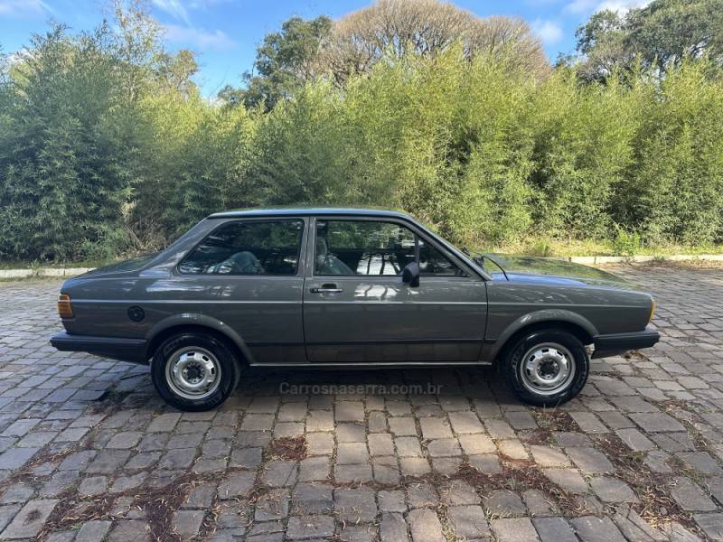 VOLKSWAGEN - VOYAGE - 1985/1985 - Cinza - R$ 24.900,00