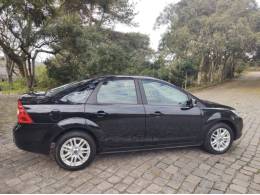 FORD - FOCUS - 2013/2013 - Preta - R$ 43.900,00