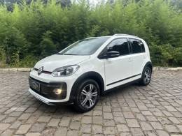 VOLKSWAGEN - UP - 2018/2018 - Branca - R$ 62.900,00