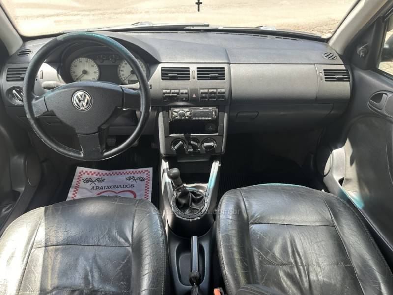 VOLKSWAGEN - GOL - 2005/2005 - Cinza - R$ 20.900,00