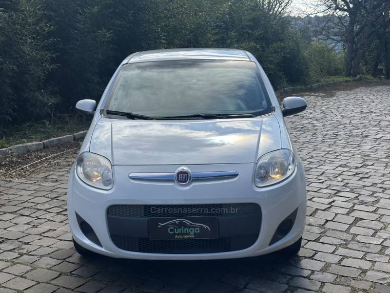 FIAT - PALIO - 2016/2016 - Branca - R$ 42.900,00