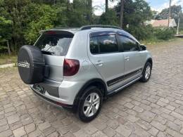 VOLKSWAGEN - CROSSFOX - 2011/2012 - Prata - R$ 43.900,00