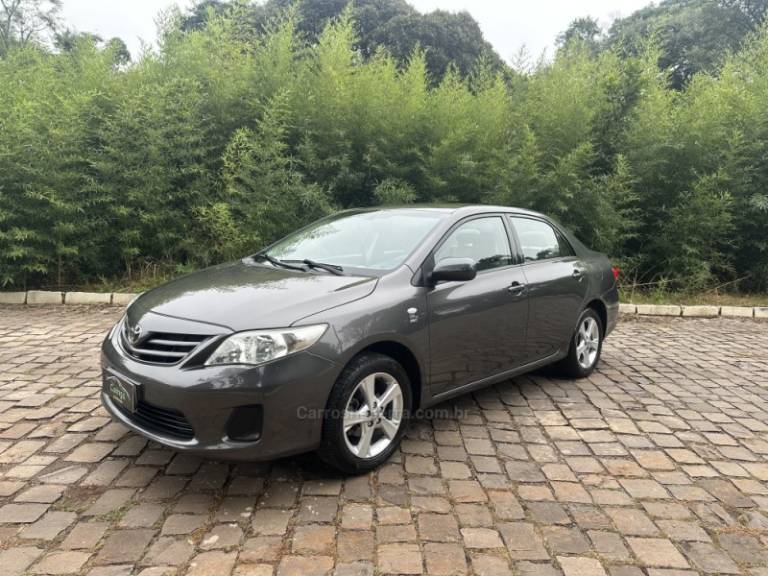 TOYOTA - COROLLA - 2011/2012 - Cinza - R$ 64.900,00