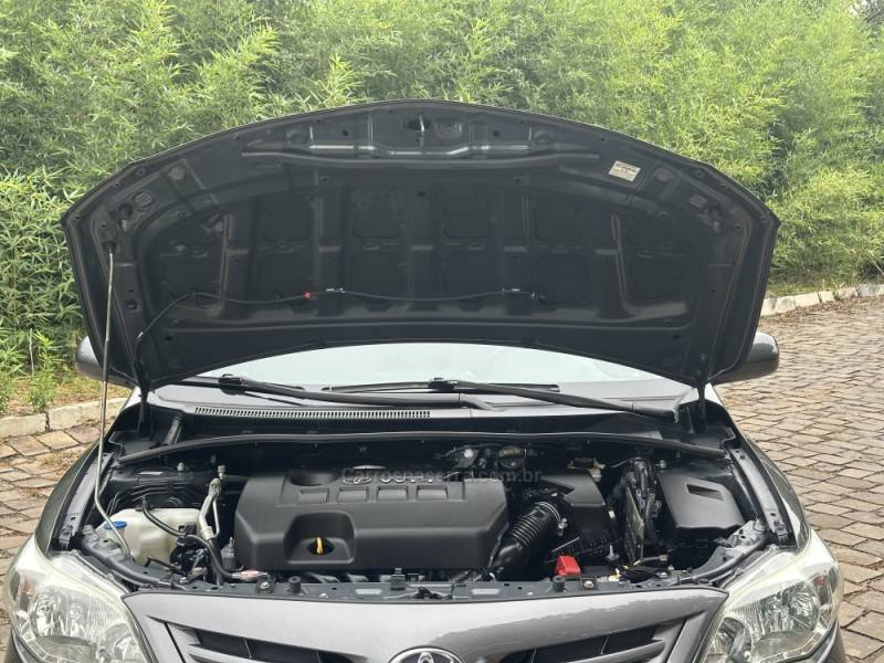 TOYOTA - COROLLA - 2011/2012 - Cinza - R$ 64.900,00