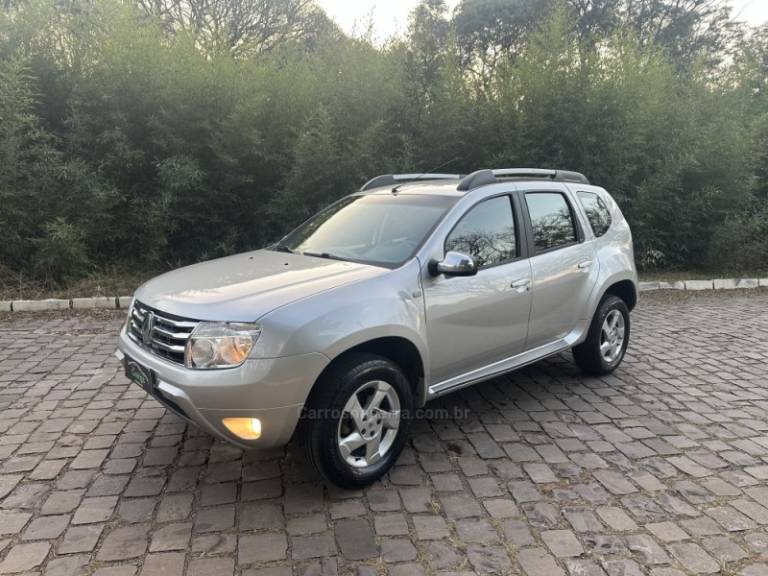 RENAULT - DUSTER - 2015/2015 - Prata - R$ 58.900,00