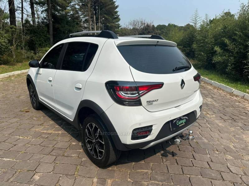 RENAULT - SANDERO - 2019/2020 - Branca - R$ 63.900,00