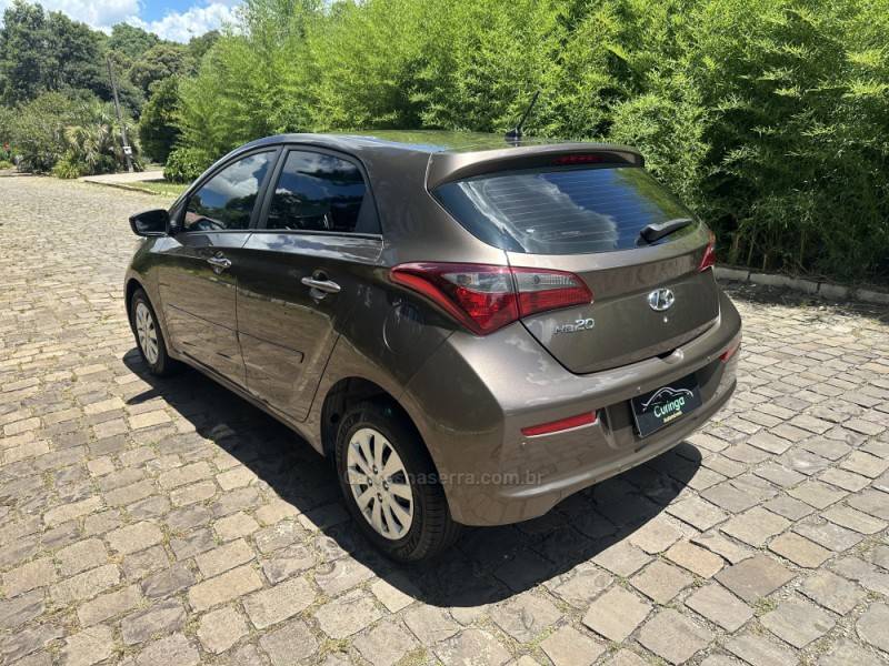 HYUNDAI - HB20 - 2019/2019 - Marrom - R$ 54.900,00