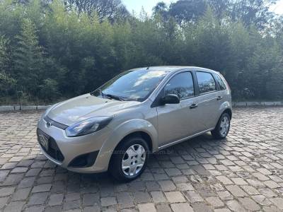 FORD - FIESTA - 2012/2013 - Prata - R$ 30.900,00
