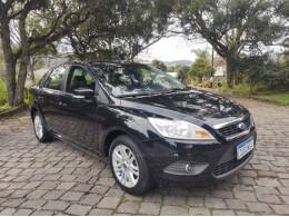 FORD - FOCUS - 2013/2013 - Preta - R$ 43.900,00