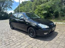 FORD - FOCUS - 2006/2007 - Preta - R$ 24.900,00