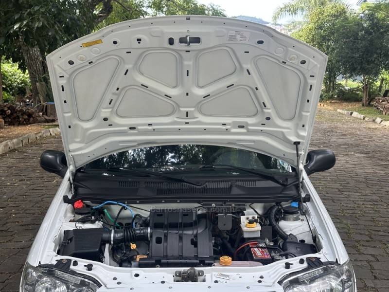 FIAT - PALIO - 2016/2016 - Branca - R$ 27.500,00