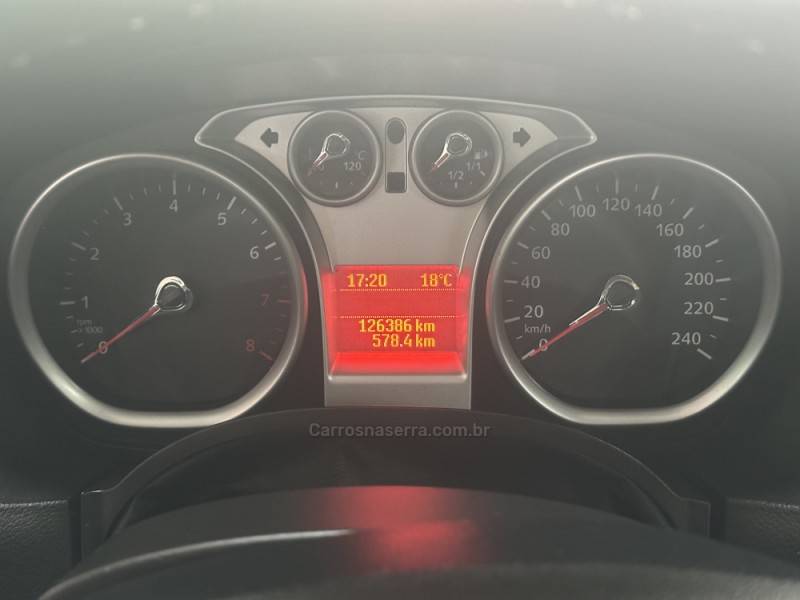 FORD - FOCUS - 2013/2013 - Preta - R$ 43.900,00