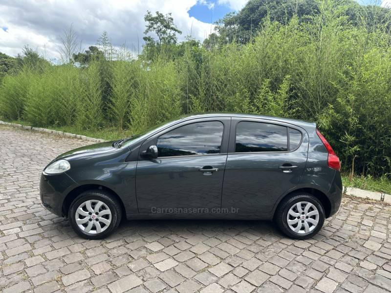 FIAT - PALIO - 2012/2013 - Cinza - R$ 36.900,00