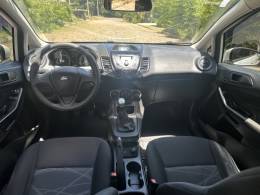 FORD - FIESTA - 2014/2015 - Branca - R$ 45.900,00