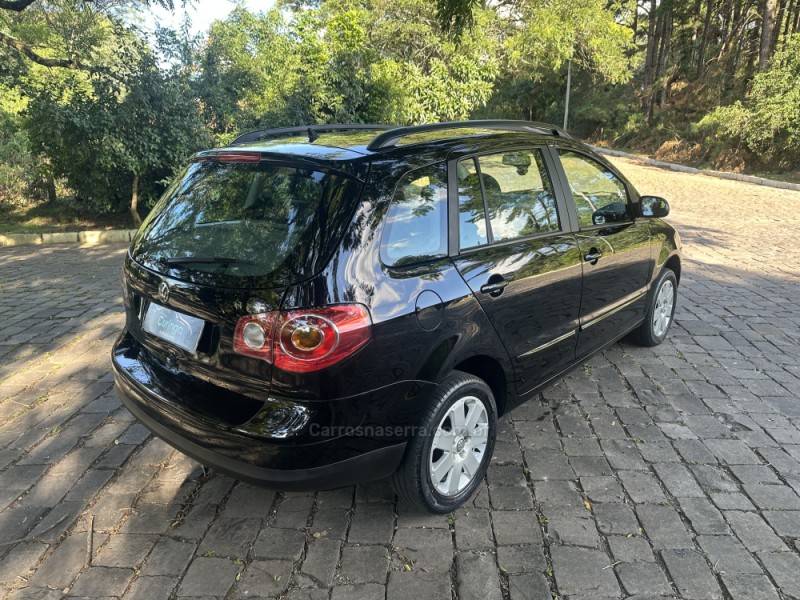 VOLKSWAGEN - SPACEFOX - 2009/2009 - Preta - R$ 32.500,00