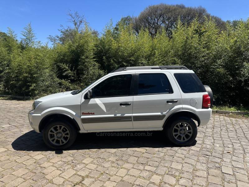 FORD - ECOSPORT - 2010/2011 - Branca - R$ 40.900,00