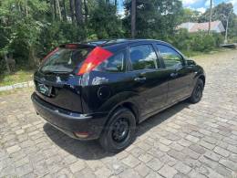 FORD - FOCUS - 2006/2007 - Preta - R$ 24.900,00