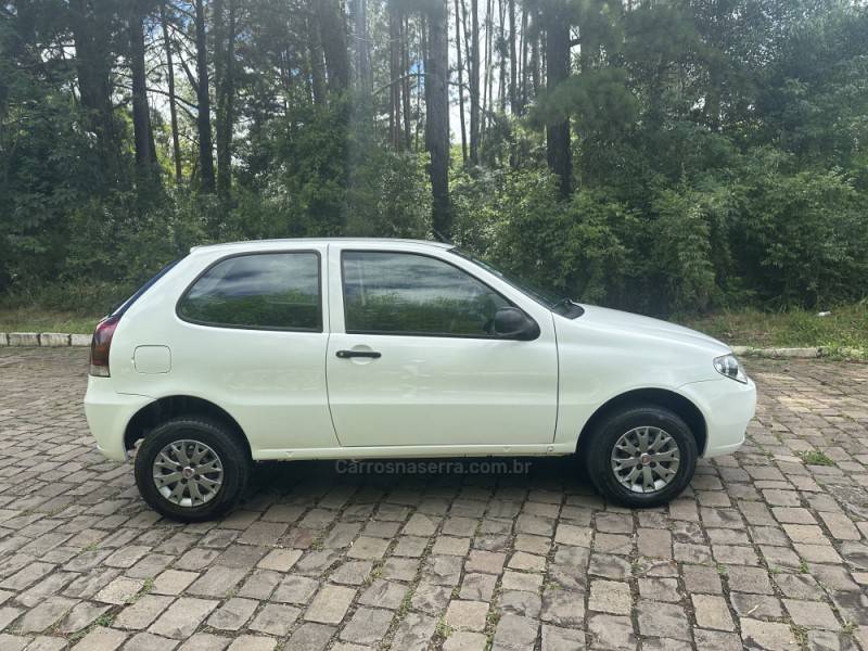 FIAT - PALIO - 2014/2014 - Branca - R$ 24.900,00