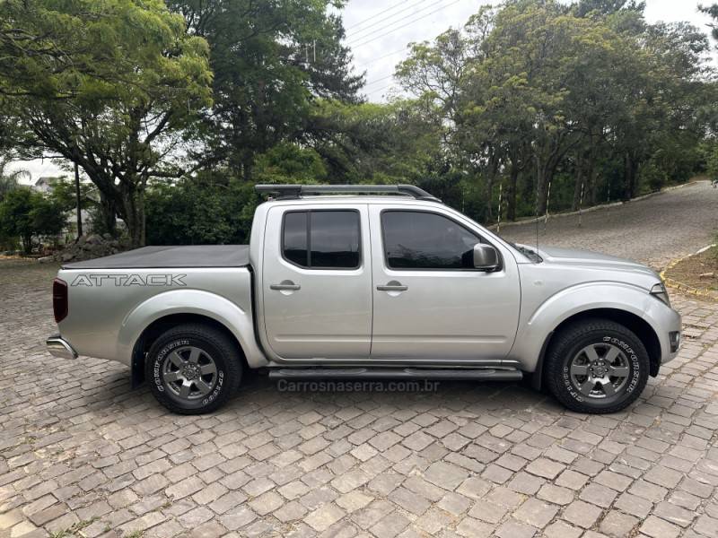 NISSAN - FRONTIER - 2015/2015 - Prata - R$ 107.900,00