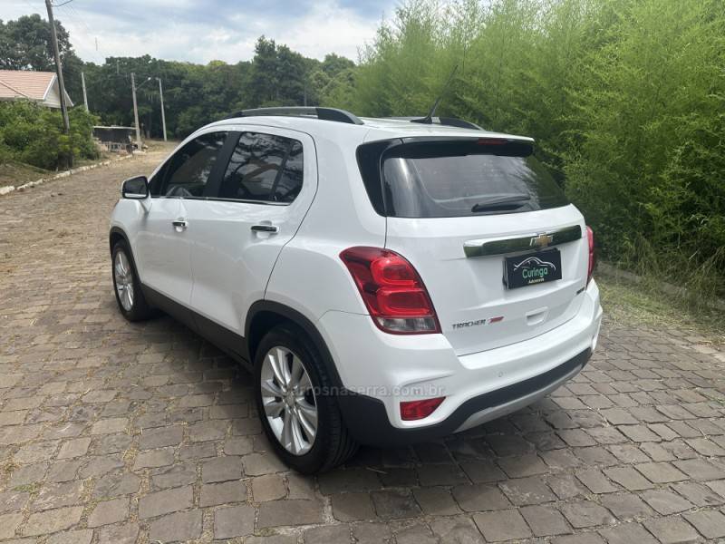 CHEVROLET - TRACKER - 2018/2018 - Branca - R$ 89.900,00